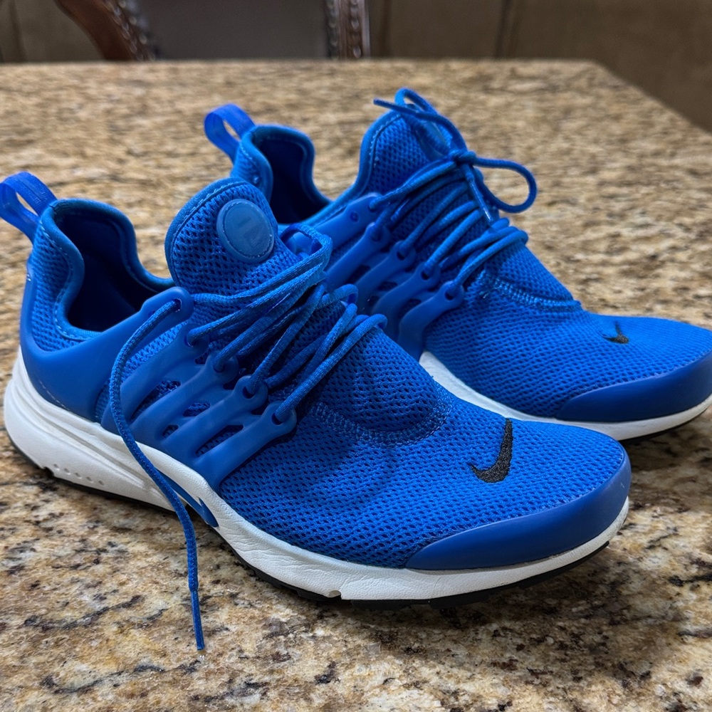 Nike Blue Athletic Shoes